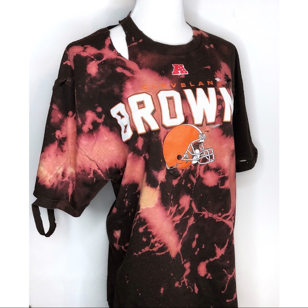 Distressed Cleveland Browns Oversized Tee